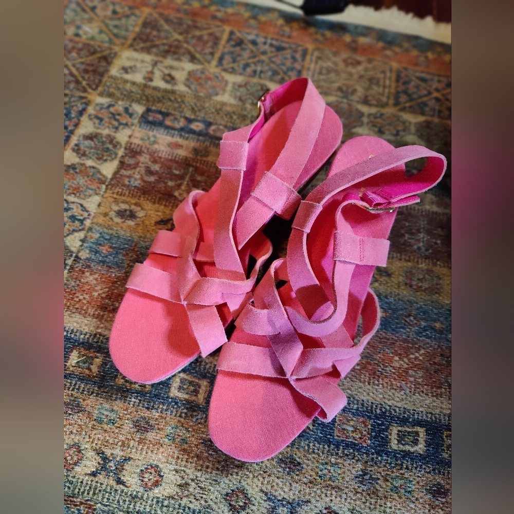 Cole Haan Like New Bright Pink Espadrille Sandal Wedges 10